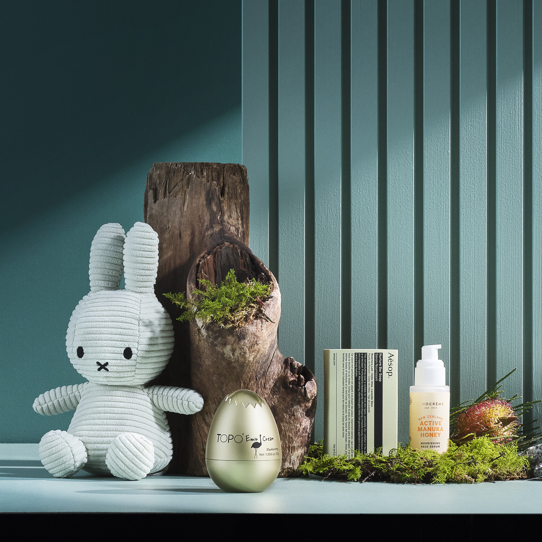 Souvenirs Homepage_Secondary_437_x_437_px_Souvaniers