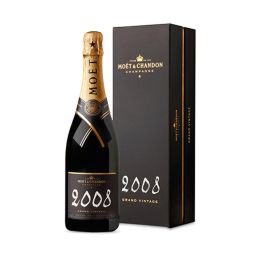 Moët & Chandon Grand Vintage 750ml with Giftbox